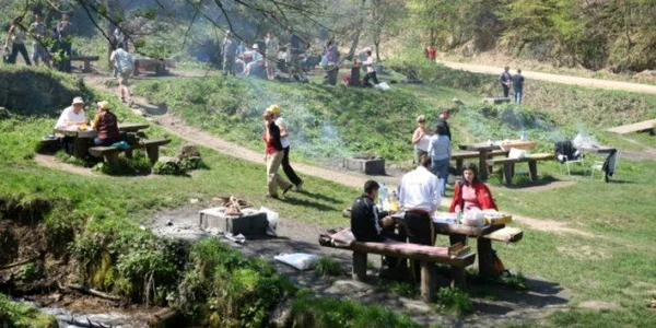 Pietrele lui Solomon este una dintre cele trei zone din Braşov unde se poate face grătar.