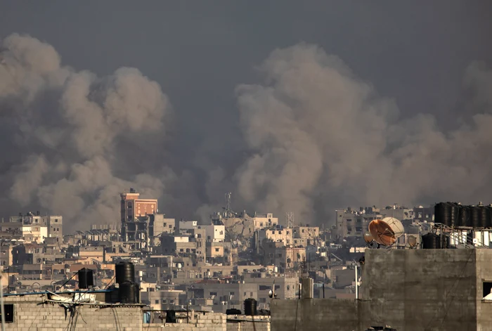 Bombardamente israeliene în Khan Younis FOTO EPA-EFE