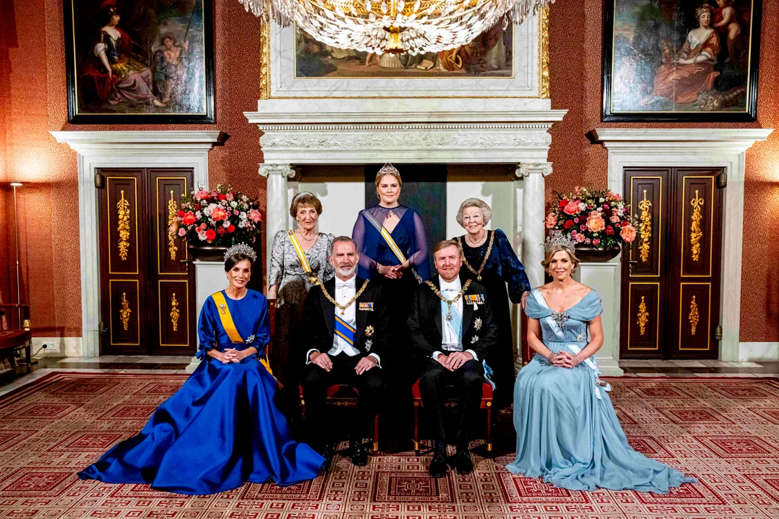 Regina Letizia a Spaniei, Prințesa Margriet a Țărilor de Jos, Regele Felipe VI al Spaniei, Prințesa Moștenitoare Amalia, Regele Willem Alexander, Prințesa Beatrix și Regina Maxima a Țărilor de Jos, Profimedia jpg