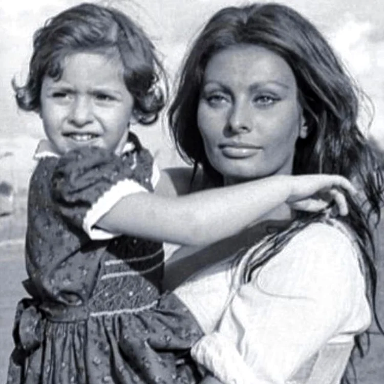 37 alessandra mussolini si matusa ei sophia loren 10 jpg jpeg