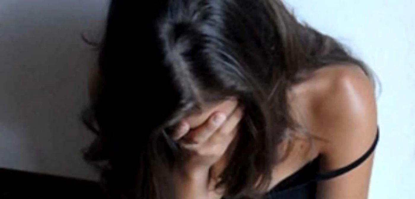 Tânăra a fost urcată cu forţa într-un autoturism