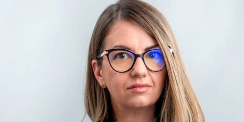 Elena Tudose USR PLUS