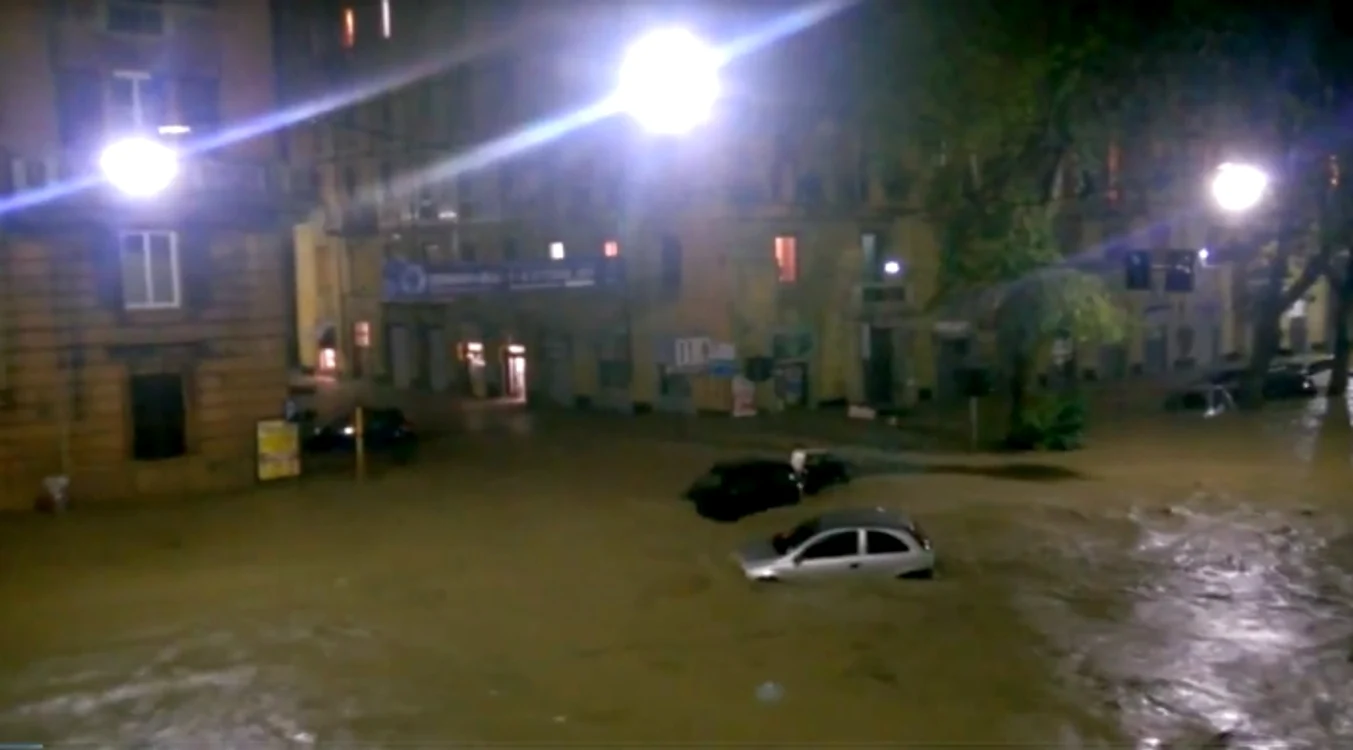 
    Ploile au făcut dezastru în Genova, nordul Italieicaptură video  