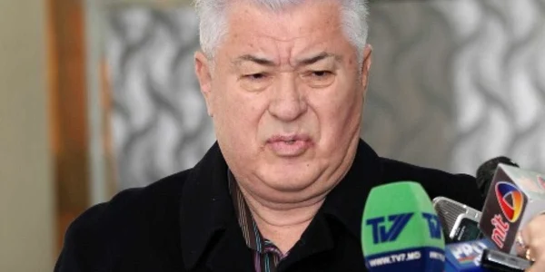 Comunistul Vladimir Voronin acuză membri ai guvernării că ar vrea să falimenteze intreprinderi de stat 