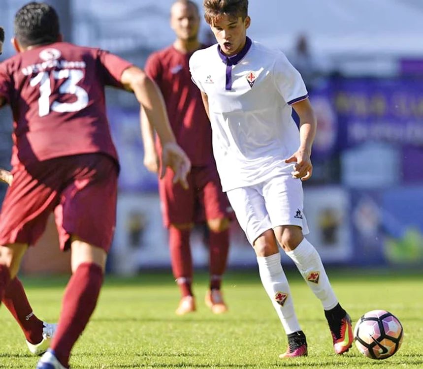 
    Ianis are 3 pase  de gol în 3 meciuri  