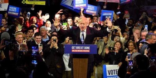 Premierul britanic Boris Johnson vorbeşte la Copper Box Arena la Londra Marea Britanie. FOTO Guliver / Getty Images / Leon Neal