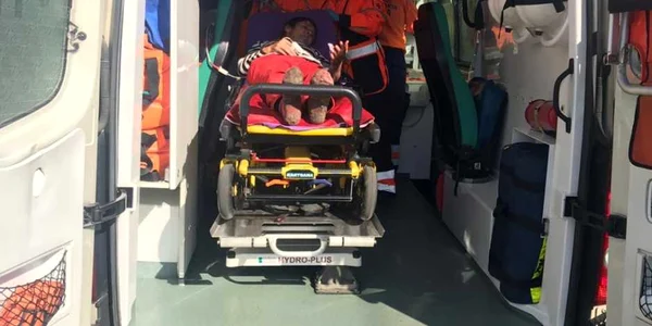 Imagini de la operaţiunea de salvare a femeii care a supravietuit două zile într-o fântănă Sălătrucel Vâlcea Foto Adevărul
