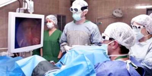 Chirurgul Ion Vasile a primit cele mai multe voturi din partea cititorilor craiova.adevarul.ro. 