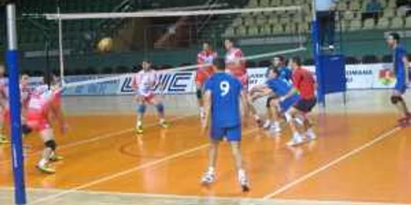 Pietrenii au avantajul terenului propriu în disputa cu Someșul Dej