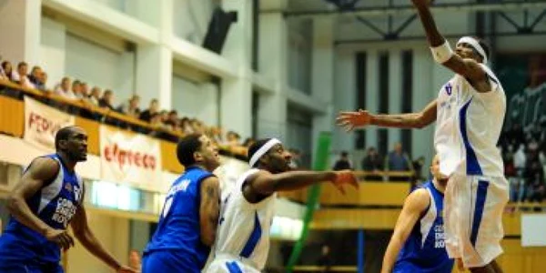 Craiova: Derbi baschetbalistic în Bănie