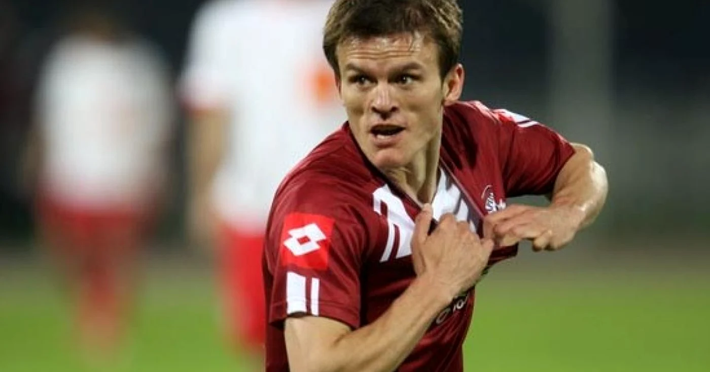 Rapid - CFR Cluj, 1-4 (Herea '13 / Nei '11, '44, Mureşan '69, Peralta '76)
