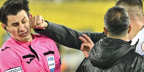 Arbitru batut jpg