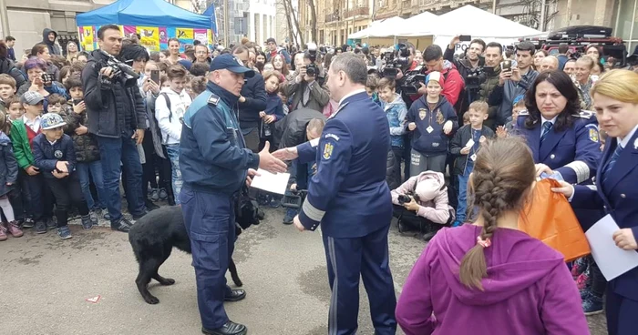 Distincţia a fost oferită la manifestările organizate în Bucureşti de Ziua Poliţiei Române. FOTO: IPJ Maramureş