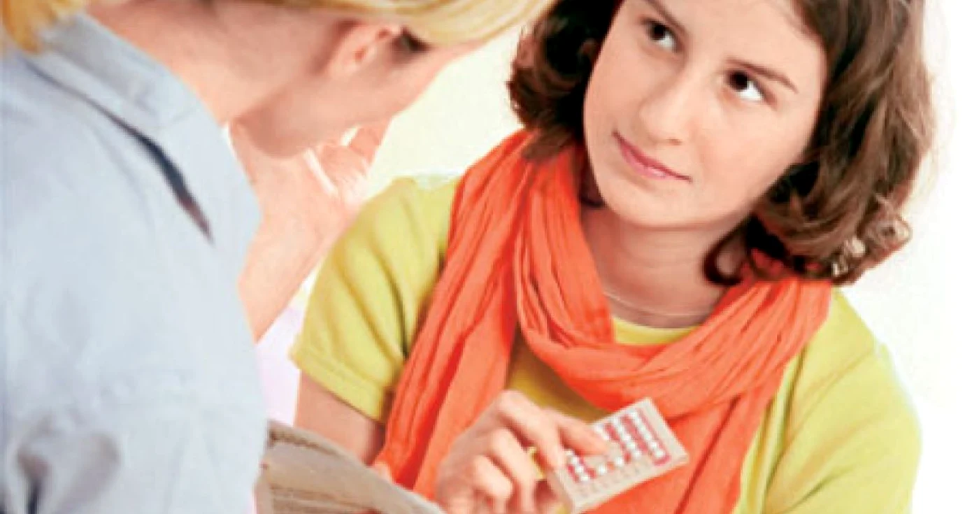 Explică-i copilului care sunt riscurile  pe care le presupune sexul neprotejat