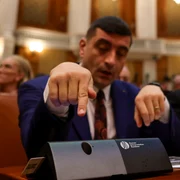 INSTANT PARLAMENT CITIRE MOTIUNE 02 INQUAM Photos Octav Ganea jpg