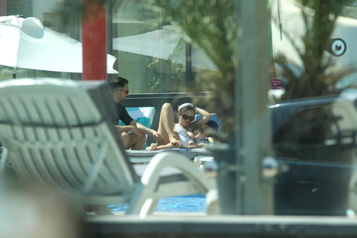 Cristina Șișcanu își alăptează în continuare fetița