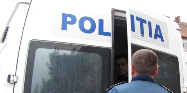 Poliţistii au făcut cercetări la faţa locului