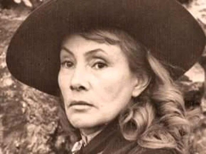 Actriţa Marga Barbu a fost de șase ori Anița, de șase ori Agatha, de două ori Zulnia, în seriile de filme cu haiduci sau MărgelatuFoto: cinemagia.ro