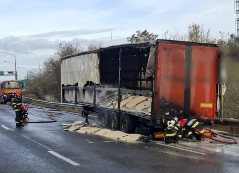 Incendiul a fost lichidat. FOTO ISU Ialomița