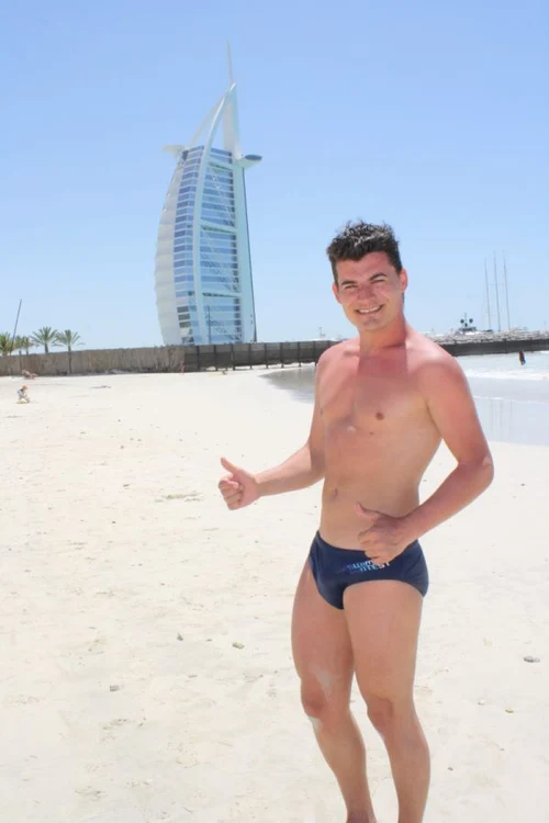 Fabio s-a distrat pe cinste în vacanţa din Emiratele Arabe Unite. (Arhiva personală)