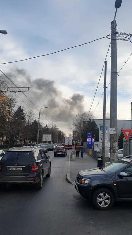 incendiu-atelier-auto-bucuresti