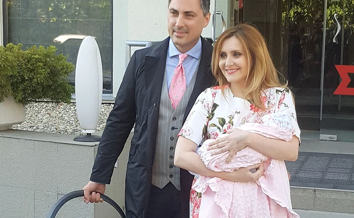 Alina mai are o fetiţă, pe Carolina Elena (2 ani şi patru luni)