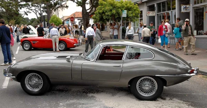 Jaguar E Type, una dintre vedete expoziţiei de la Ploieşti. FOTO conceptcarz.com