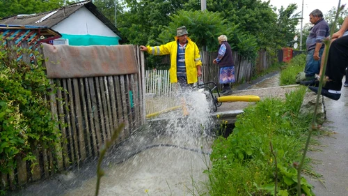 inundatii pucioasa
