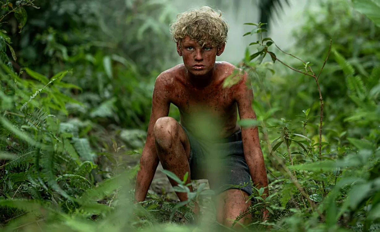 Captură din filmul „Lord of the Flies” („Împăratul Muștelor”). 