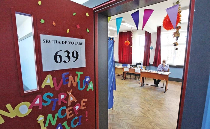 La Secţia 639 din Capitală nu a votat nimeni, în afară de membrii comisieiFoto: Sever Gheorghe