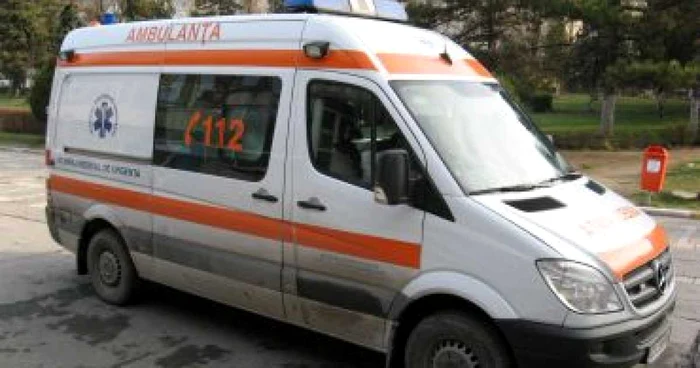 Constanţa: S-a spânzurat cu cablul de la prelungitor