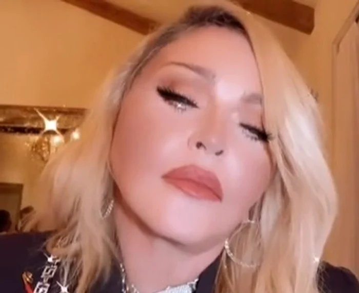 Madonna pare să aibă un ten impecabil, grație filtrelor din aplicația web. Sursa: TikTok @Madonna