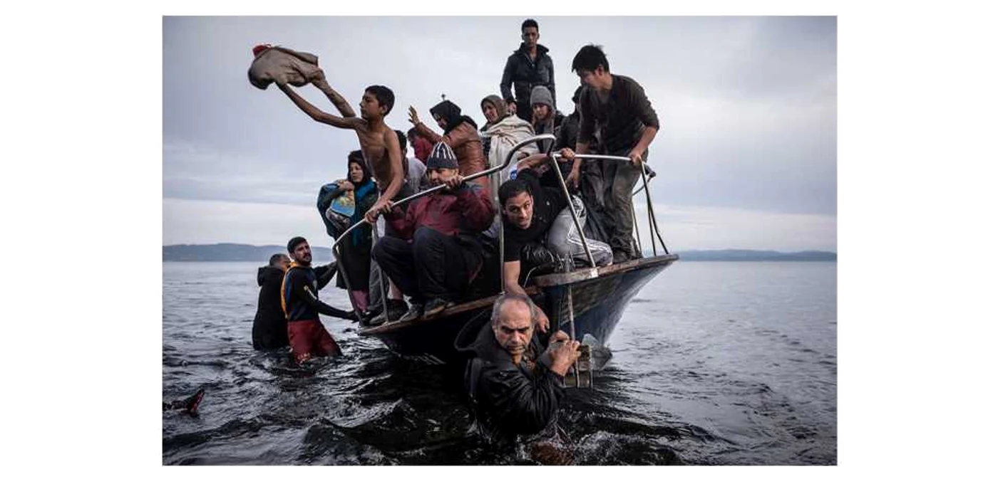 Refugiaţi pe mare
