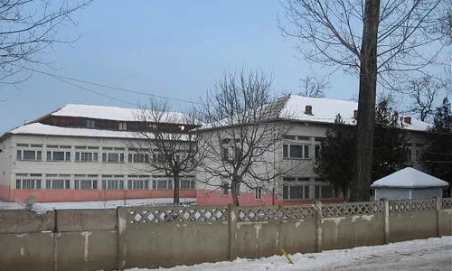 246817maxim jpeg