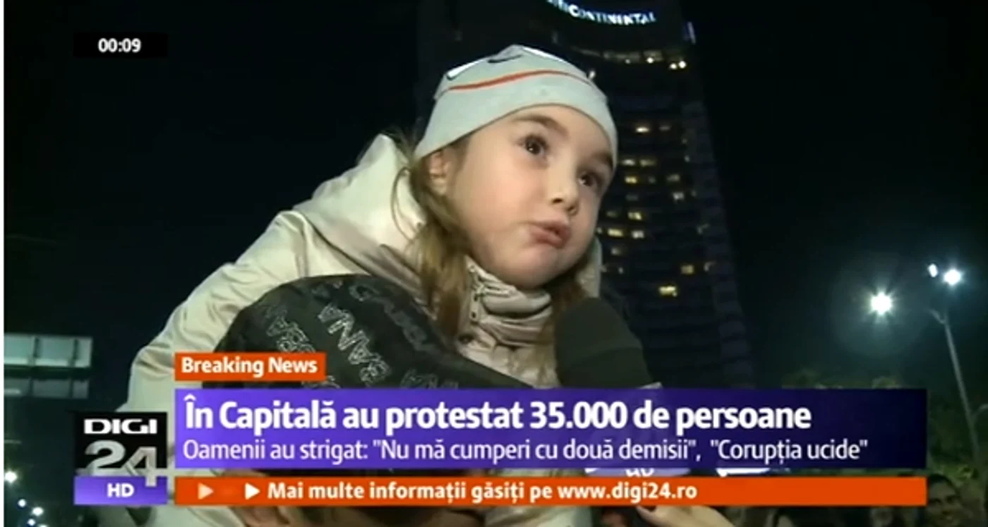 Această fetiță a avut multe de spus la protestul de la Universitate