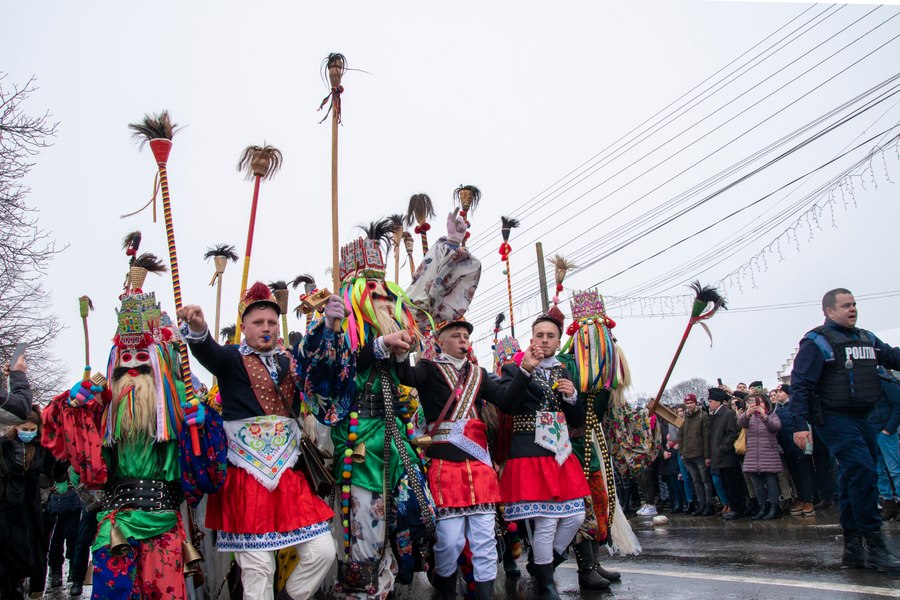 INTERVIU Malanca, „ritualul carnavalesc“ ce unește România și Ucraina. „Comunismul a reinterpretat obiceiurile: nu mai erau ale satului, ci ale întregii națiuni“