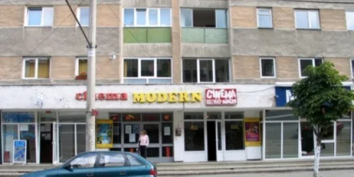 Cinema Modern intră în reparaţii