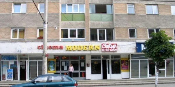 Cinema Modern intră în reparaţii