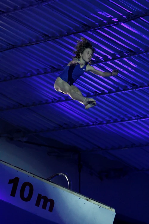 
    Maria Casian, săritură de la 10 metri înălţime  