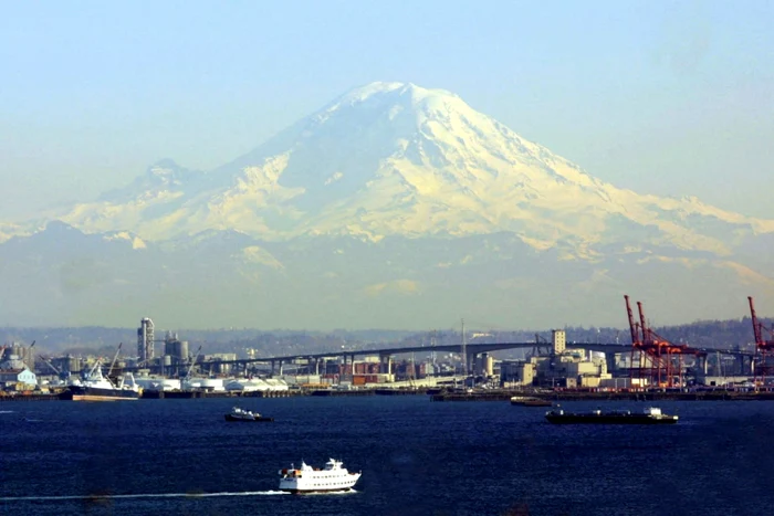 Muntele Rainier din Seattle statul Washington FOTO EPA-EFE