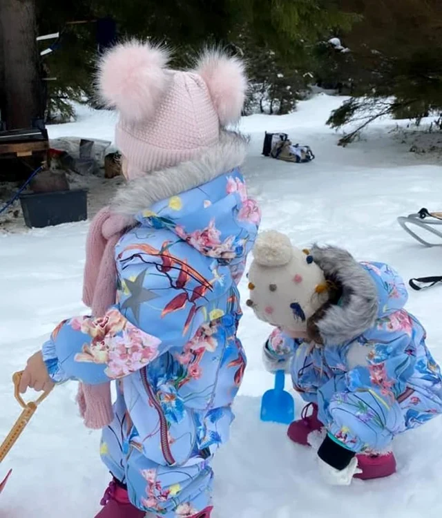 Familia Borcea s-a  bucurat de zilele  petrecute la zăpadă