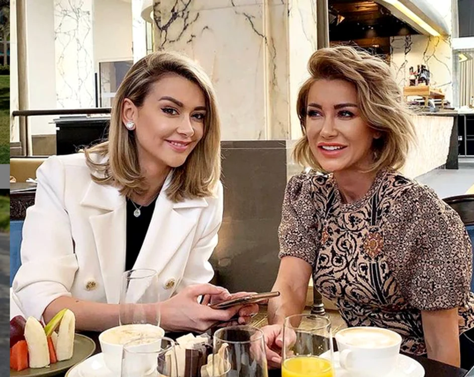 
    Raluca și Denisa Tănase, în Dubaifoto: Instagram  