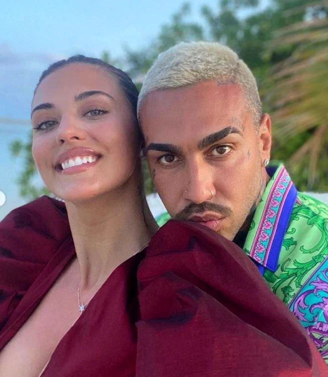 Antonia are o relație de iubire cu Alex Velea