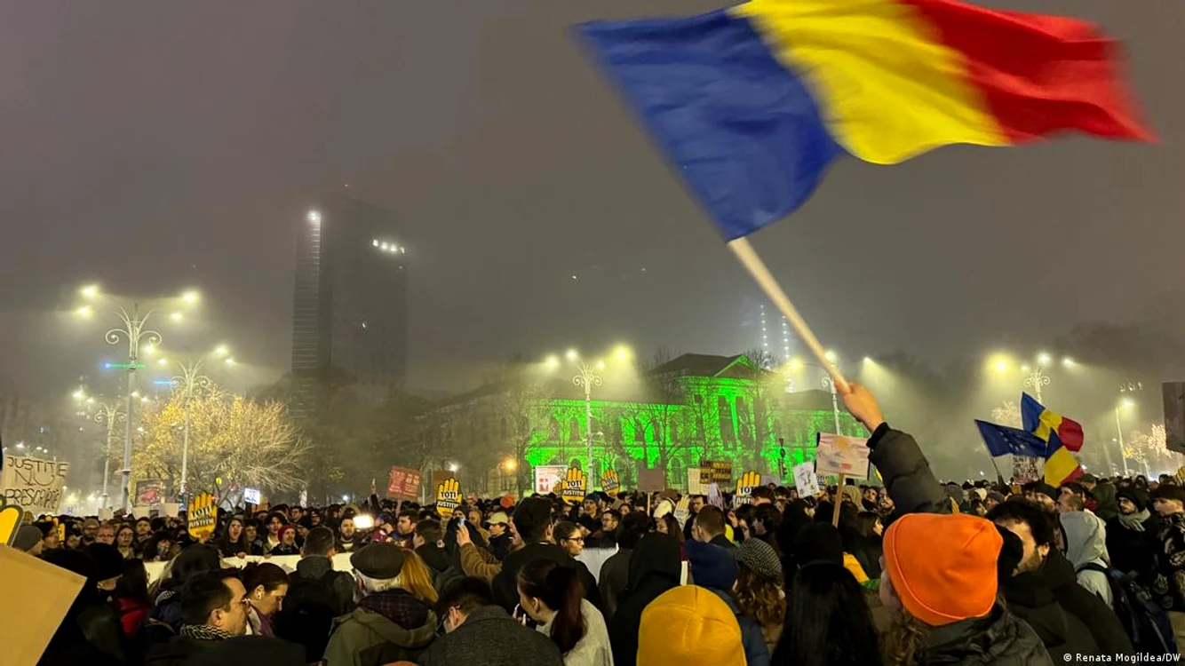 Proteste la Bucureşti după apariţia reportajului Recorder consacrat situaţiei din justiţie