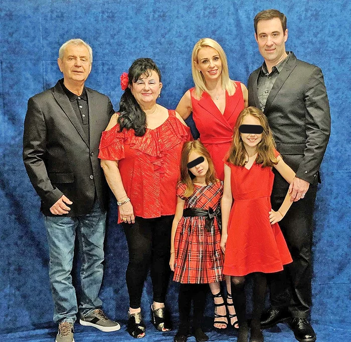 Părinții lui Catrinel Sandu, alături de viitorul ginere, americanul Steve Schroeter  Tatăl lui Catrinel l a îndrăgit din prima jpeg