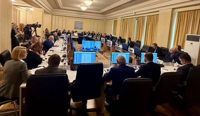 Comisiile de sănătate din parlament și-au dat avizul pentru bugetul sănătății FOTO: FB/A.Rogobete