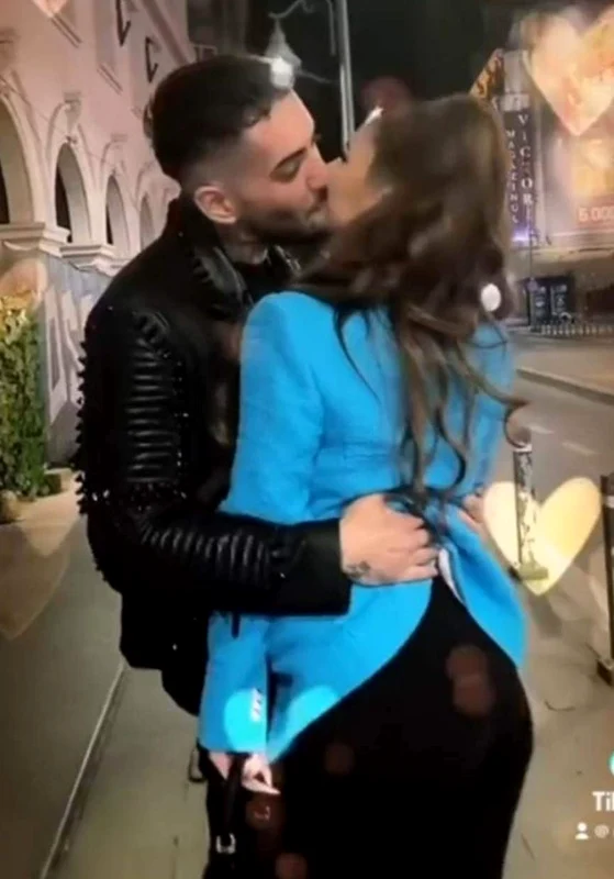 Fulgy s-a lăudat pe Instagram cu noua sa iubită