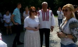 Festivalul România Autentică are loc azi şi mâine pe platoul Poiana Mare, din satul Hobiţa, comuna Peştişani jpeg