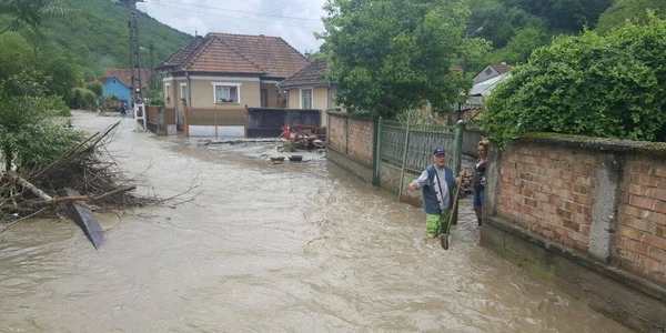 inundatii hunedoara