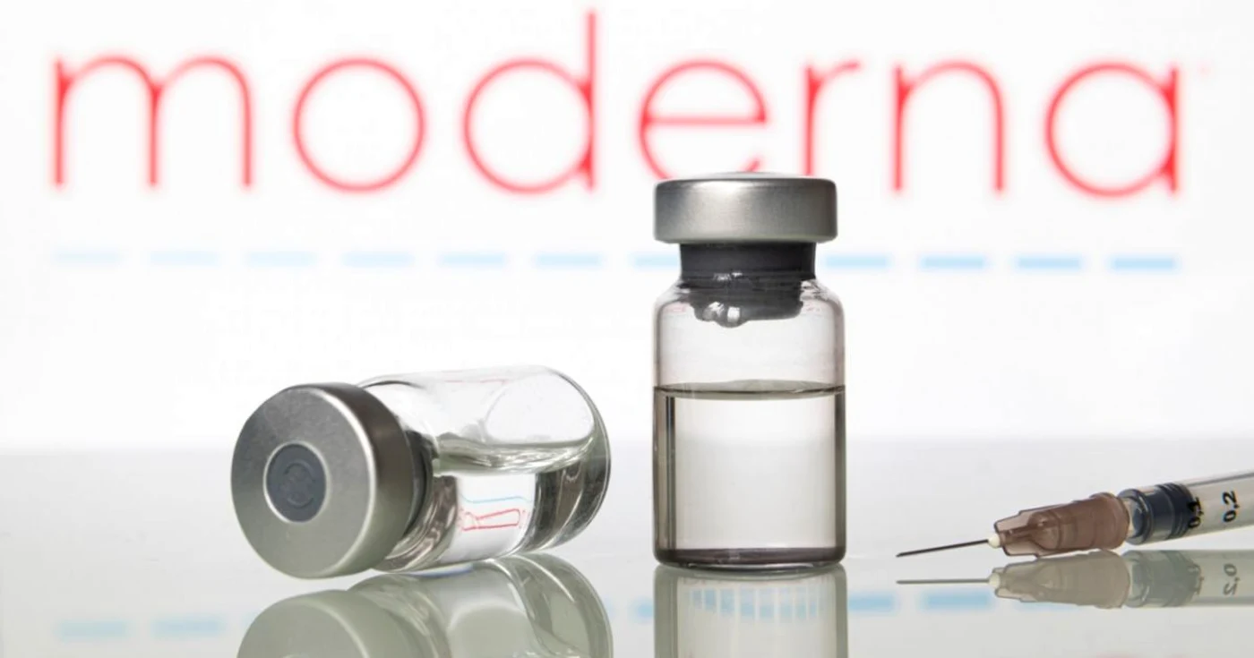 Moderna şi Pfizer ar putea produce a patra doză de vaccin foto: AFP